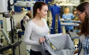 開干洗店沒干洗技術(shù)行嗎？學(xué)習(xí)干洗技術(shù)有哪些？