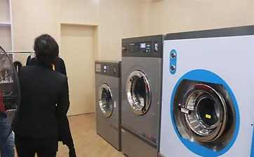 選擇干洗設(shè)備要注意哪幾點？新手必看！